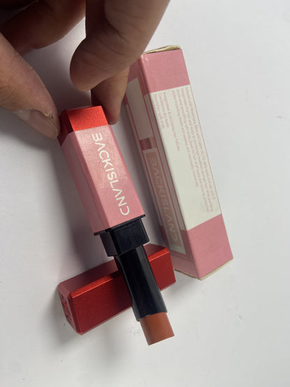 BACKISLAND Lipstick Matte Lipstick, Infallible Matte Resistance, Long Lasting, High Coverage, High Impact Lipcolour with Moisturising Creamy Formula (ONE SIZE)