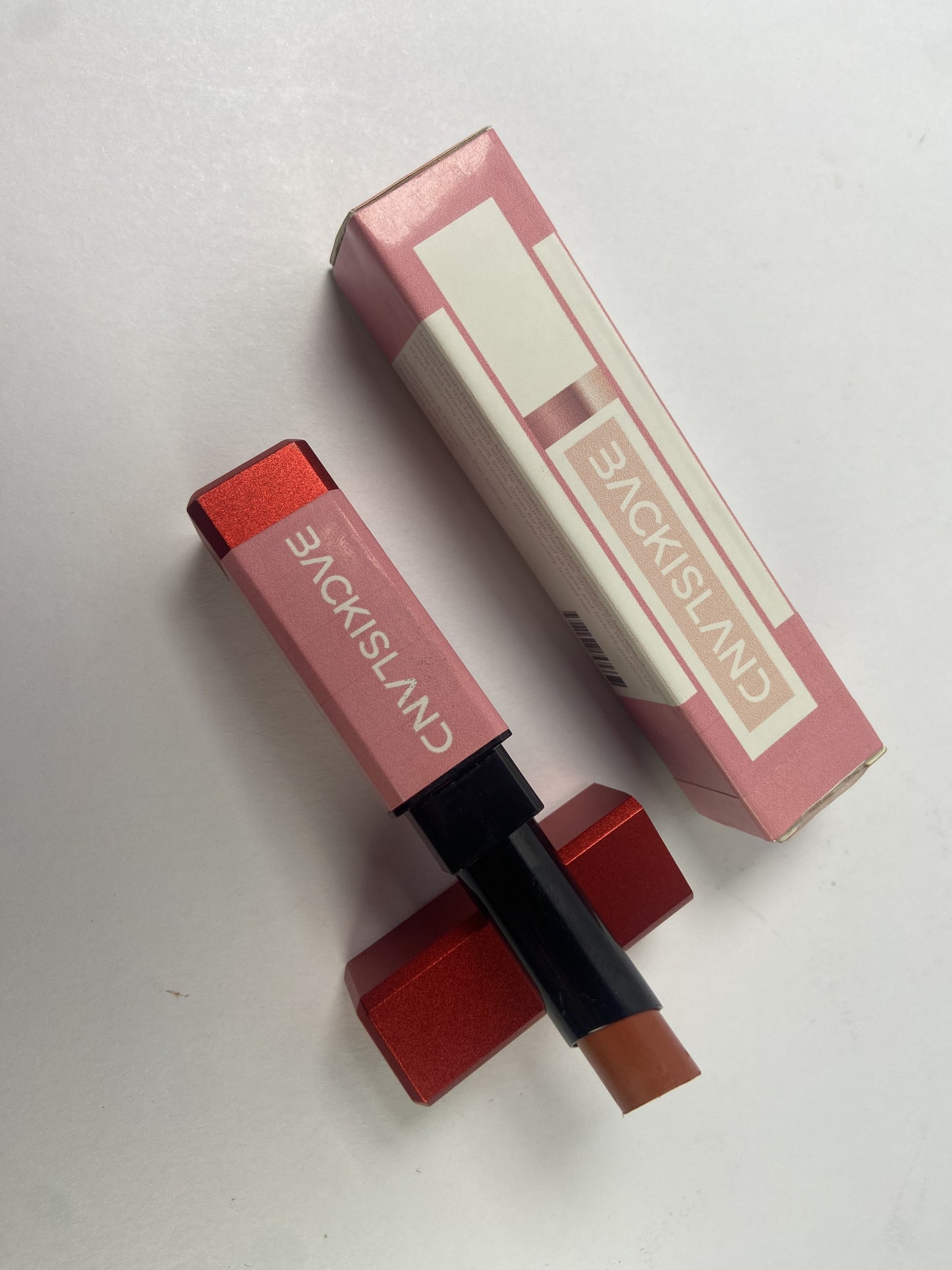 BACKISLAND Lipstick Matte Lipstick, Infallible Matte Resistance, Long Lasting, High Coverage, High Impact Lipcolour with Moisturising Creamy Formula (ONE SIZE)
