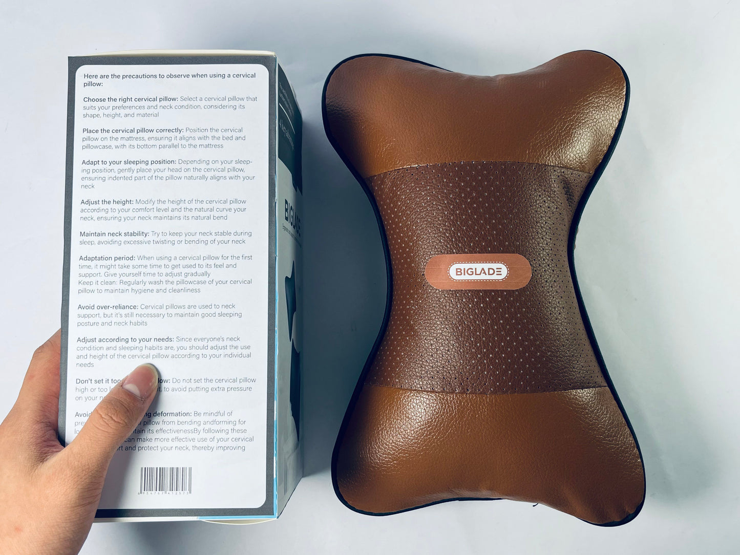 BIGLADE Car Neck Pillow,Universal Soft Breathable Leather Car Neck Pillow Comfortable Head Neck Rest Support Cervical Pillow for Travel Car Seat Driving & Home