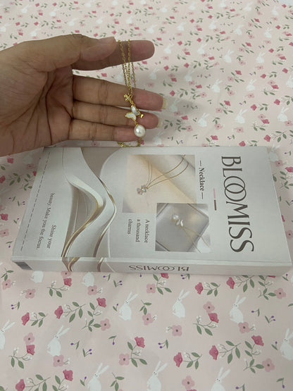 BLOOMISS Jewel chains Pendant Necklace For Women Butterfly Pendant Clavicle Chain Necklace Gold Pearl Butterfly Necklace Personality Temperament and Design Pearl Necklace Jewelry Gifts
