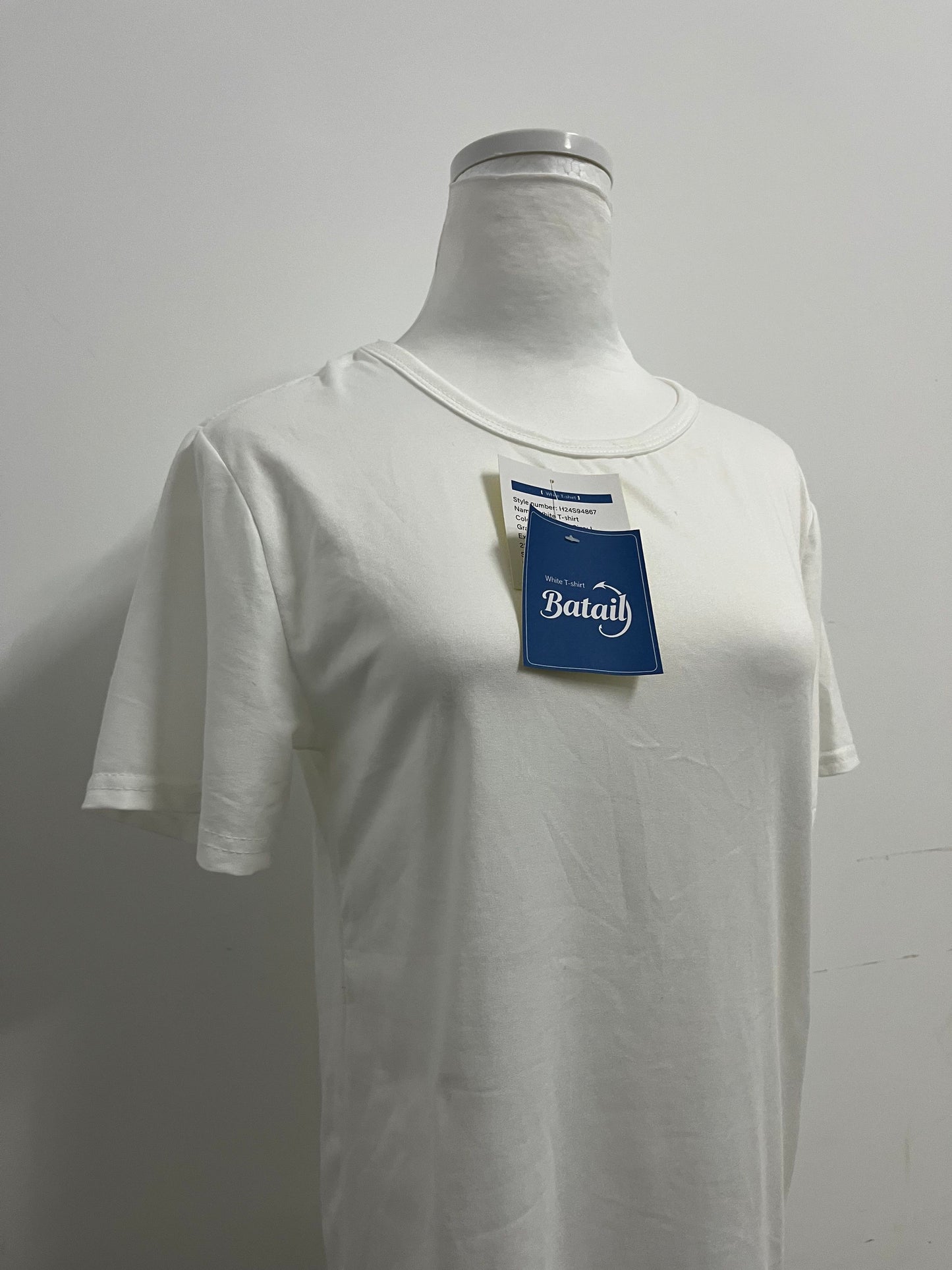Batail Women's Basic White Short-Sleeve T-Shirt Versatile & Comfortable Must-Have Wardrobe Item