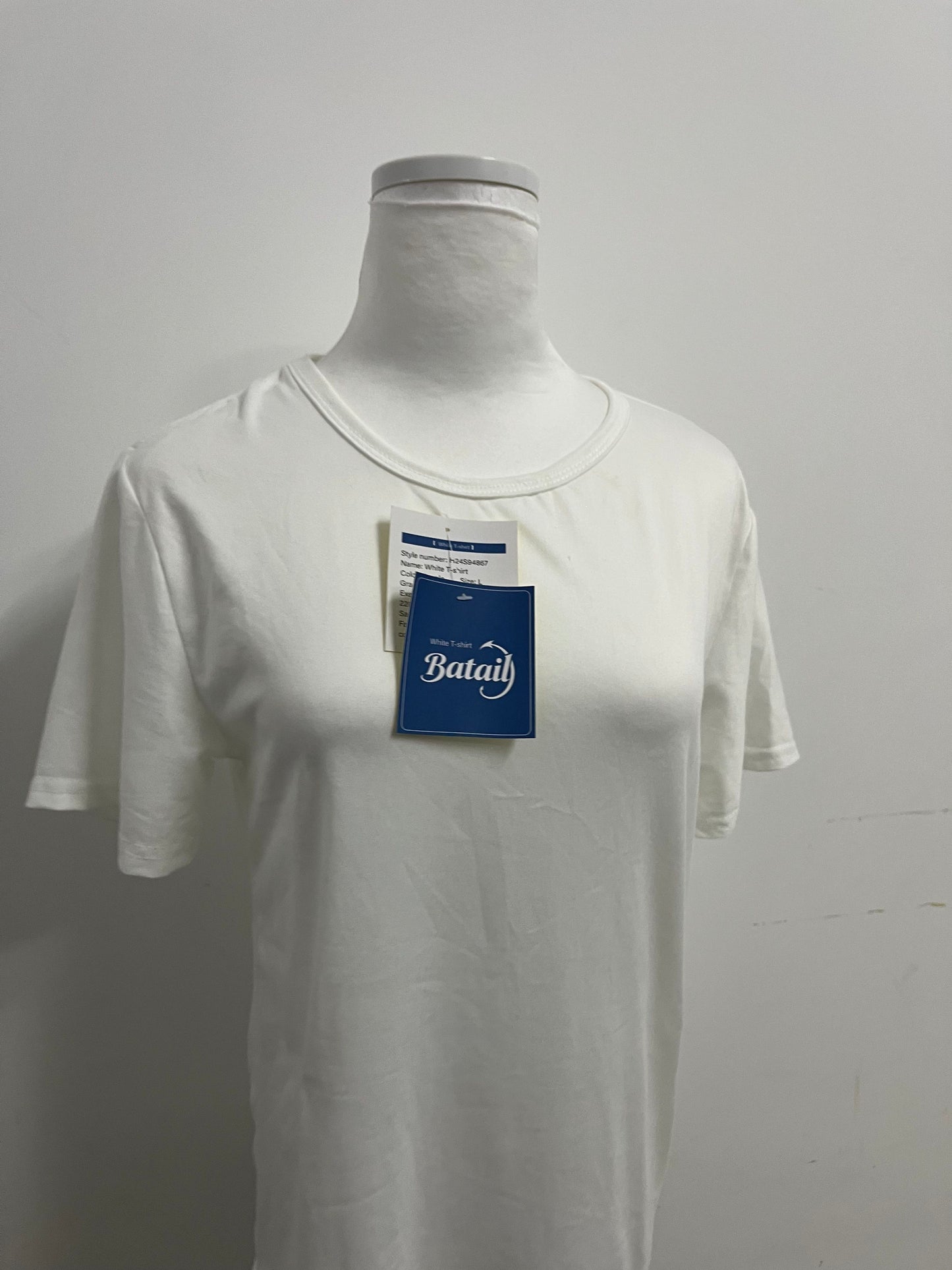 Batail Women's Basic White Short-Sleeve T-Shirt Versatile & Comfortable Must-Have Wardrobe Item