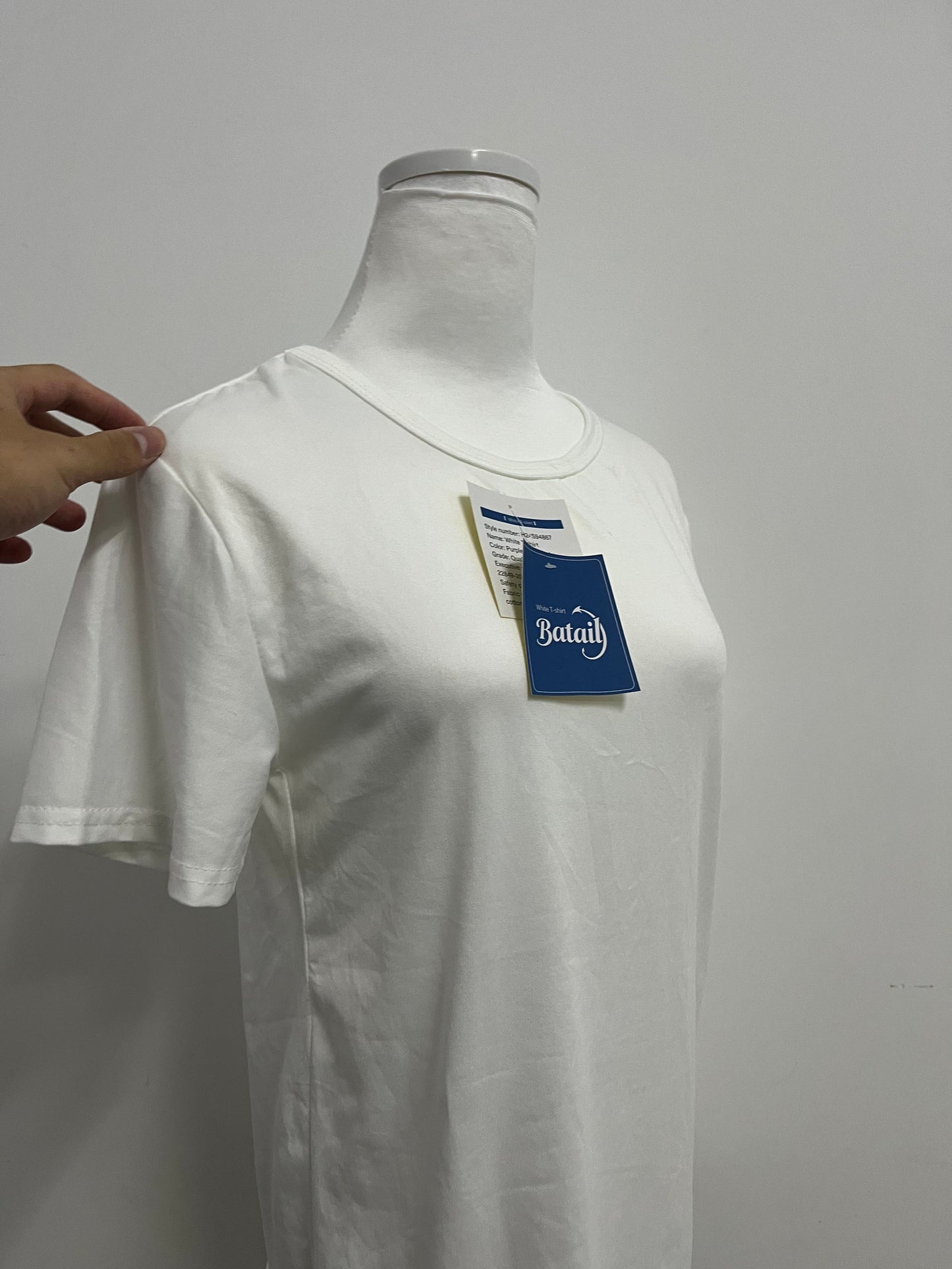 Batail Women's Basic White Short-Sleeve T-Shirt Versatile & Comfortable Must-Have Wardrobe Item