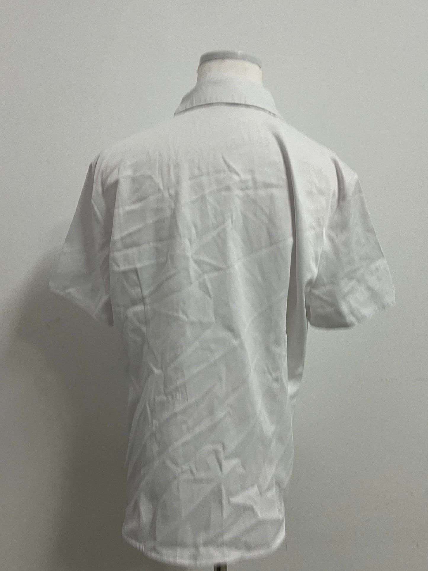 Bearain White Chemise - Short-Sleeve Collared Shirt with Tailored Fit