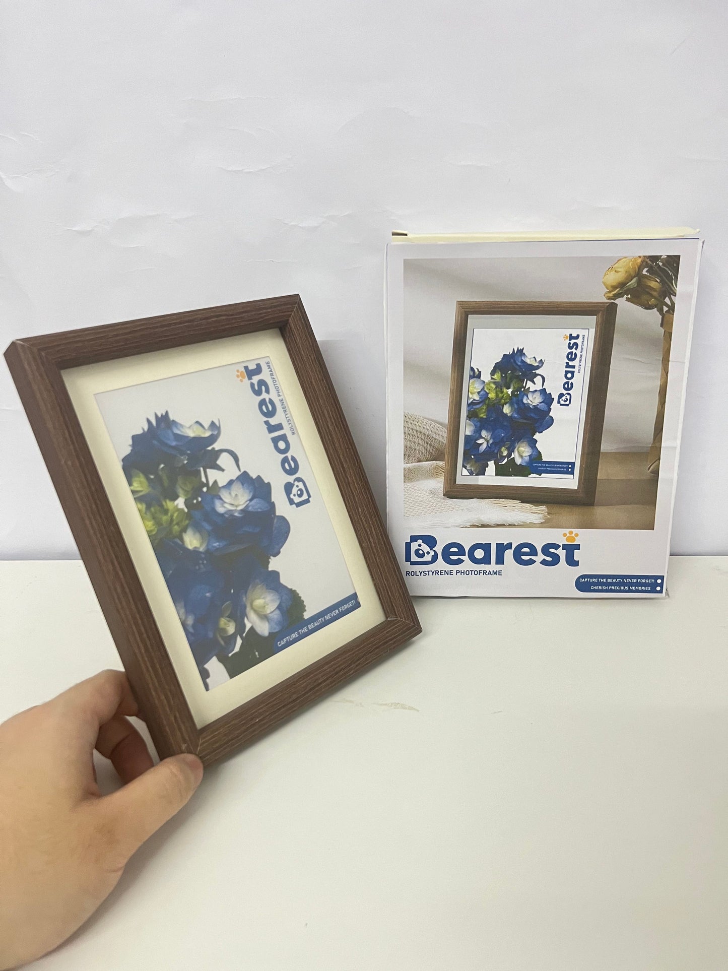 Bearest Picture frames Retro Photo Frame Outstanding Texture Freeze Beautiful Moments A Warm Carrier for Home and Memories