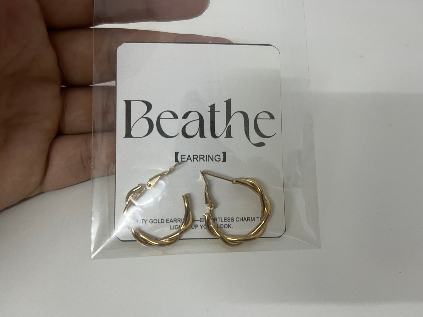 Beathe Gold Twisted Hoop Earrings Light Luxury & Retro A Delicate Accent Piece for Daily Outfits