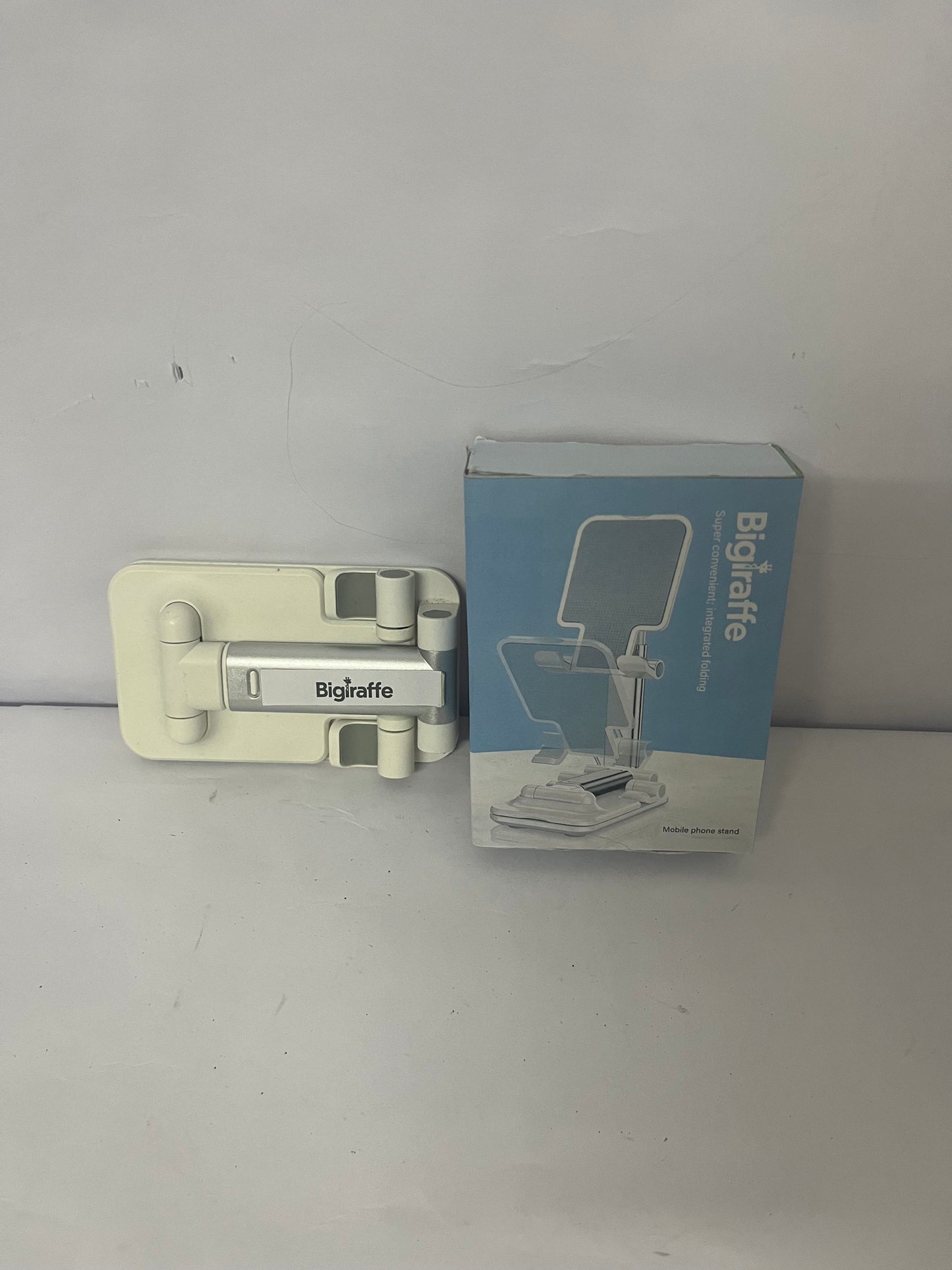 Bigiraffe Cell Phone Stand - Hands-Free & Multi-Scene Friendly Key Benefits