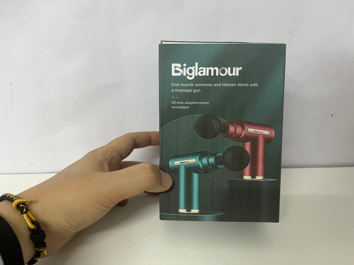 【Biglamour Portable Massage Gun】—— Relieve Soreness & Recharge Your Body Anytime, Anywhere