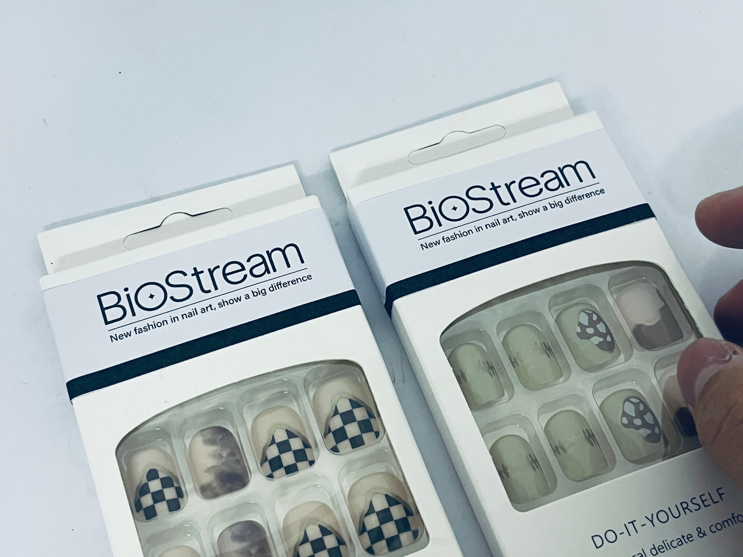BioStream Press-On Nails Manicure Kit, 24-Piece Set, Long-Lasting Fake Nails with Glue, File, Prep Pad & Cuticle Stick
