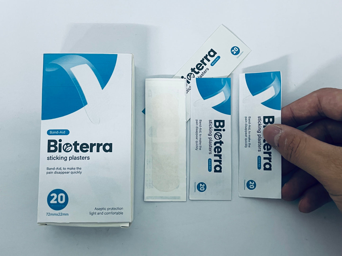 Bioterra Adhesive bandages Skin-Friendly Adhesion | Gentle Removal | Protects Against Bacteria & Infection