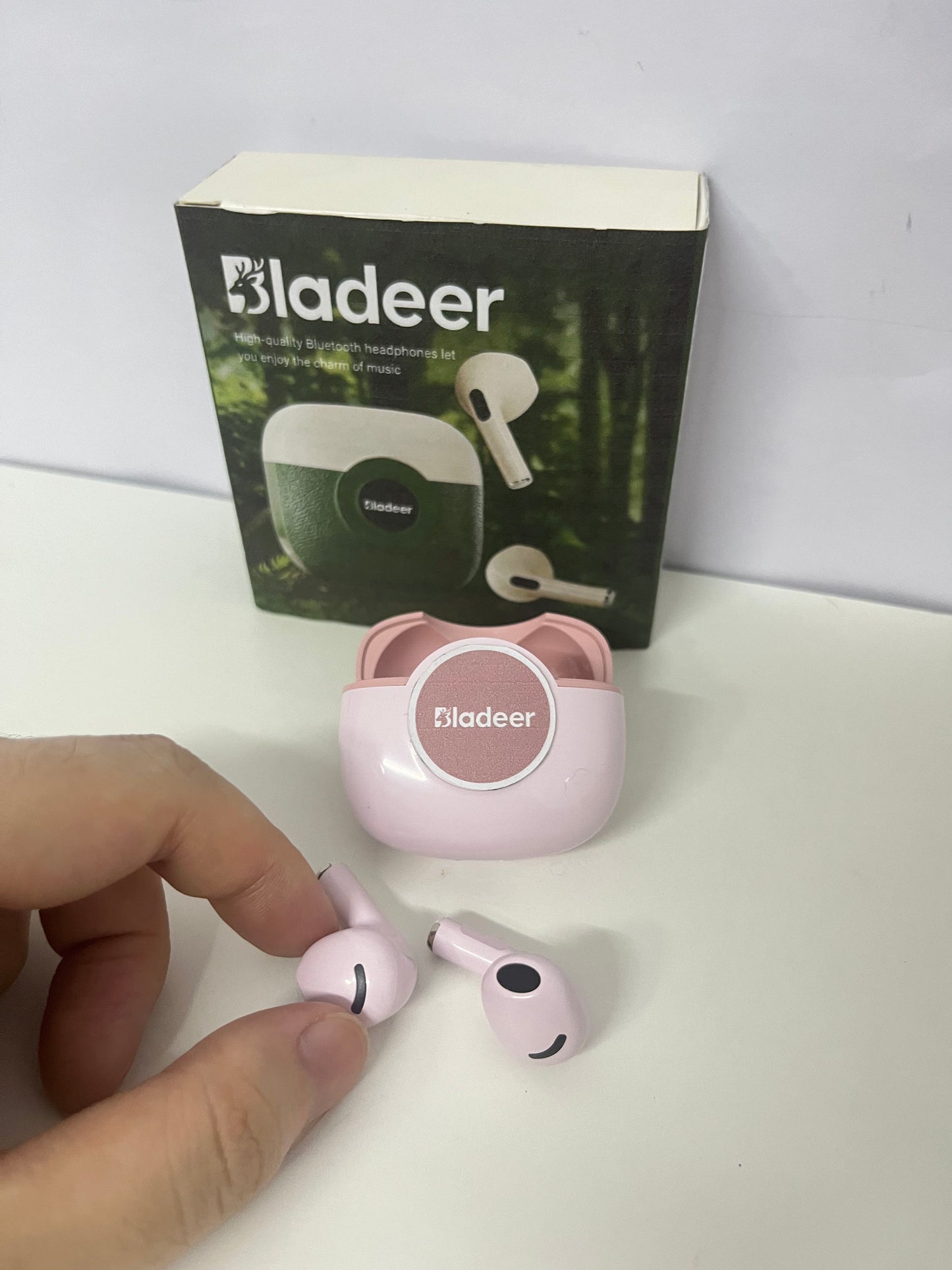 Bladeer Semi-In-Ear Bluetooth Headphones High-Value & Long Battery Life An Immersive Experience Item for Daily Audio-Visual