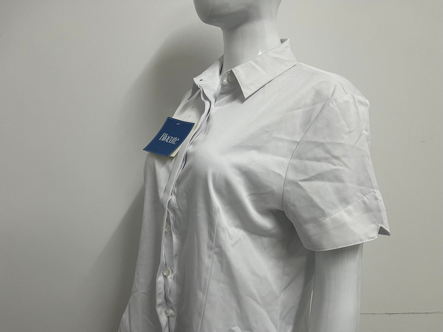 [Blocute Shirts]——Blocute 100% Cotton Short-Sleeve White Shirt | Versatile, Breathable Essential for Work & Daily Wear