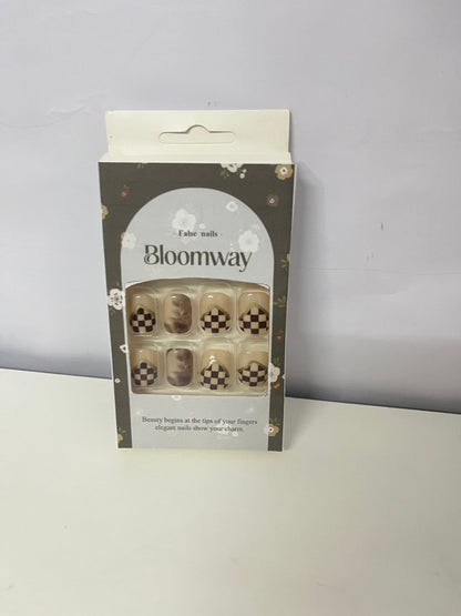 Bloomway Checkerboard & Smudge False Nails – Elegant Aesthetics at Your Fingertips, Refresh Your Nail Style in Seconds