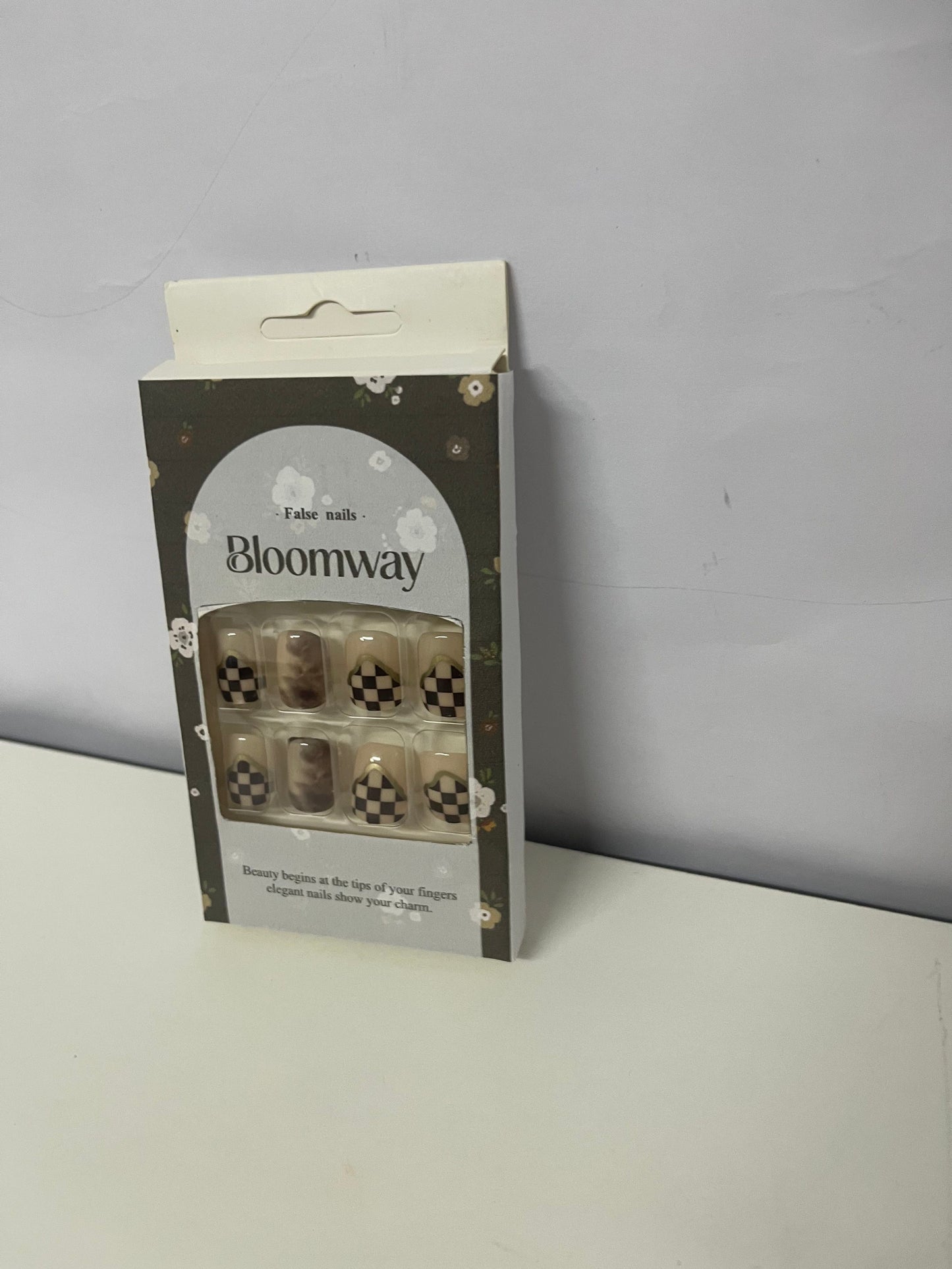 Bloomway Checkerboard & Smudge False Nails – Elegant Aesthetics at Your Fingertips, Refresh Your Nail Style in Seconds
