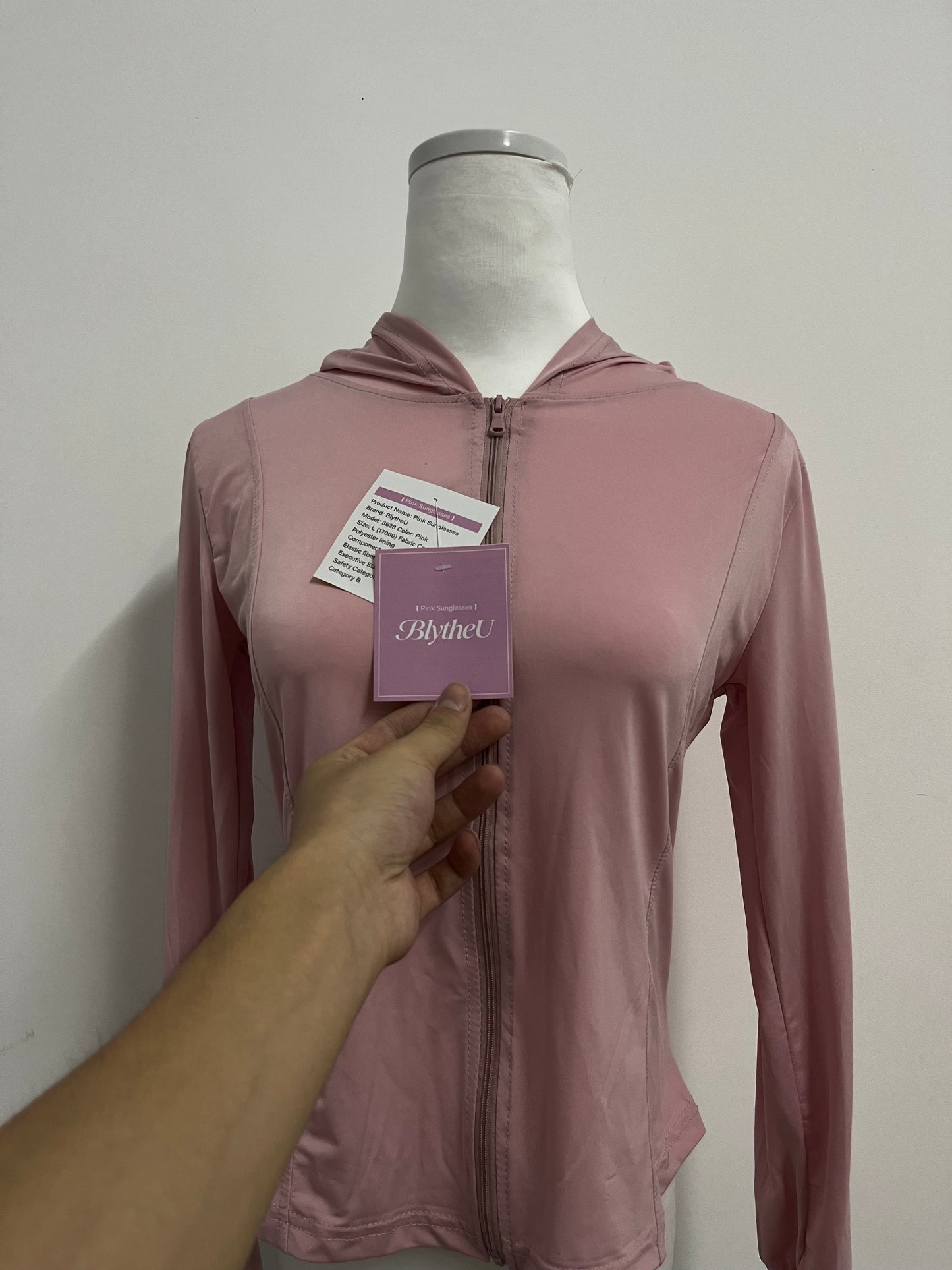 BlytheU Womens Lightweight Zip Up Jackets Fall Gym Shirts Running Workout Clothes with Pocket