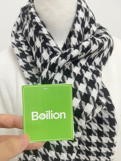【Boilion Black & White Houndstooth Scarf】—— Timeless Pattern for Daily Styling