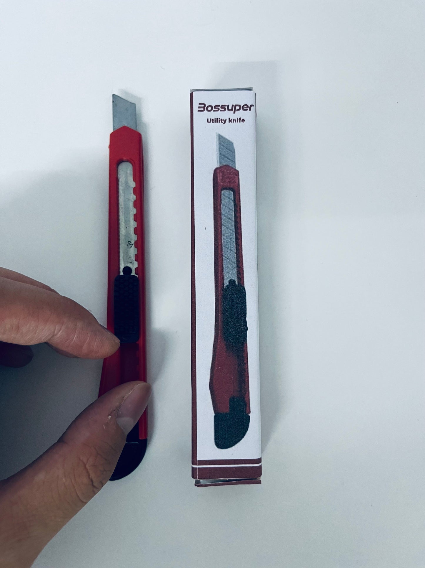 Bossuper Utility Knife - Precise Cutting, Durable and Efficient