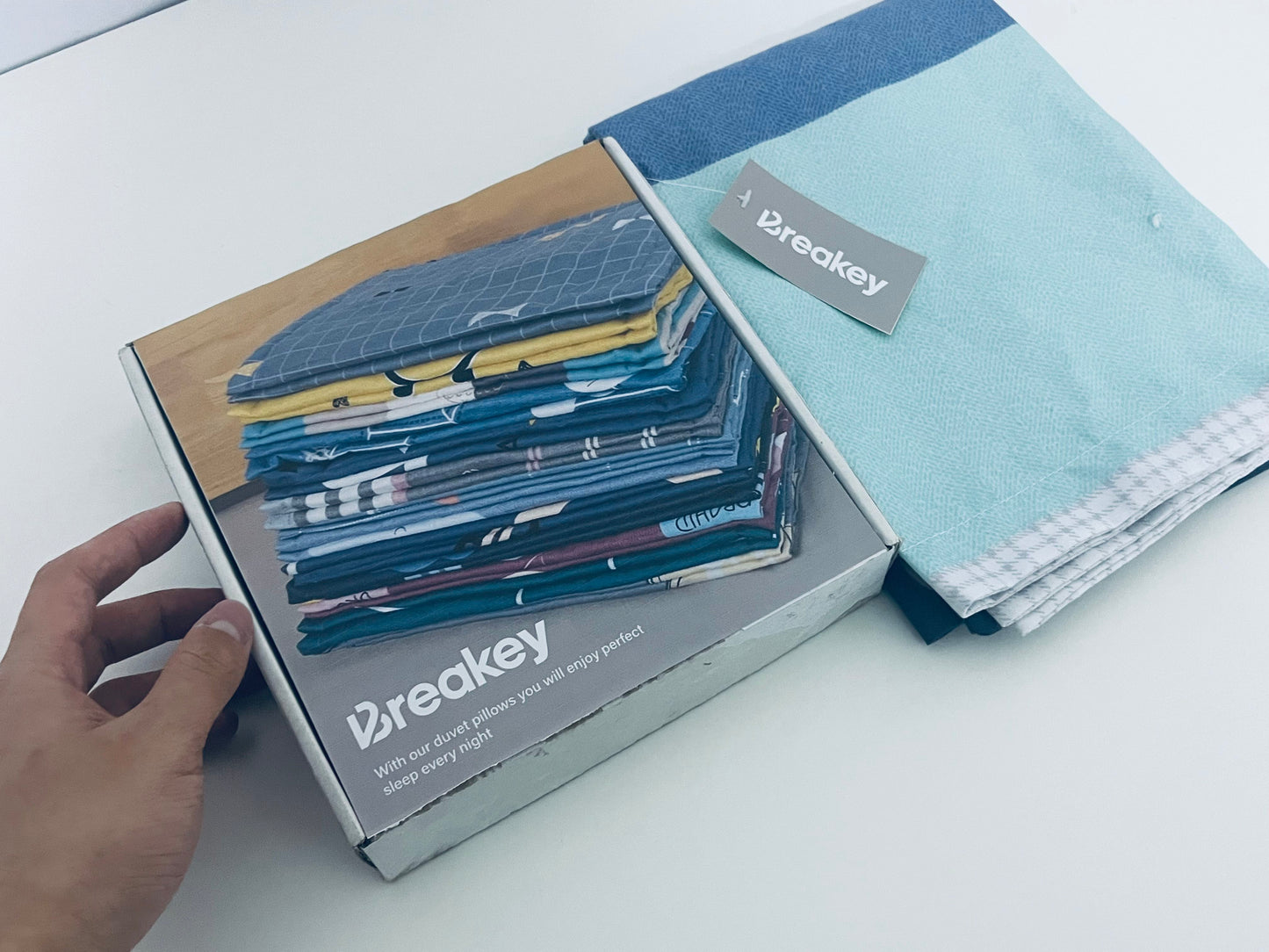 Breakey Color-Block Texture Pillowcase Comfortable & Skin-Friendly Sleep Item