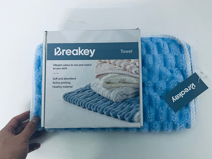 Breakey Soft Skin-Absorbent Towel Comfortable & Skin-Friendly Daily Cleaning Item