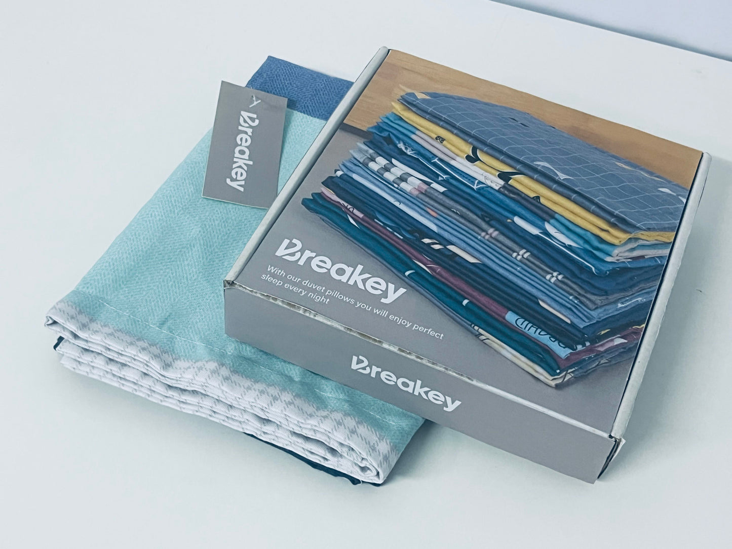 Breakey Color-Block Texture Pillowcase Comfortable & Skin-Friendly Sleep Item