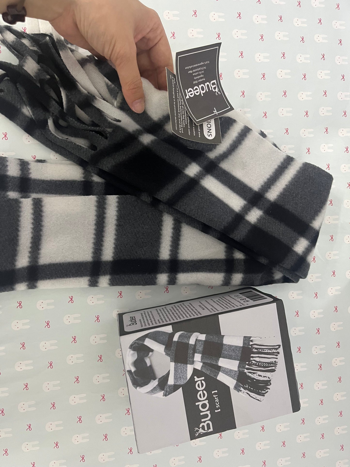 Budeer Classic Black & White Plaid Scarf - Soft Fringed Winter Scarf for Men & Women