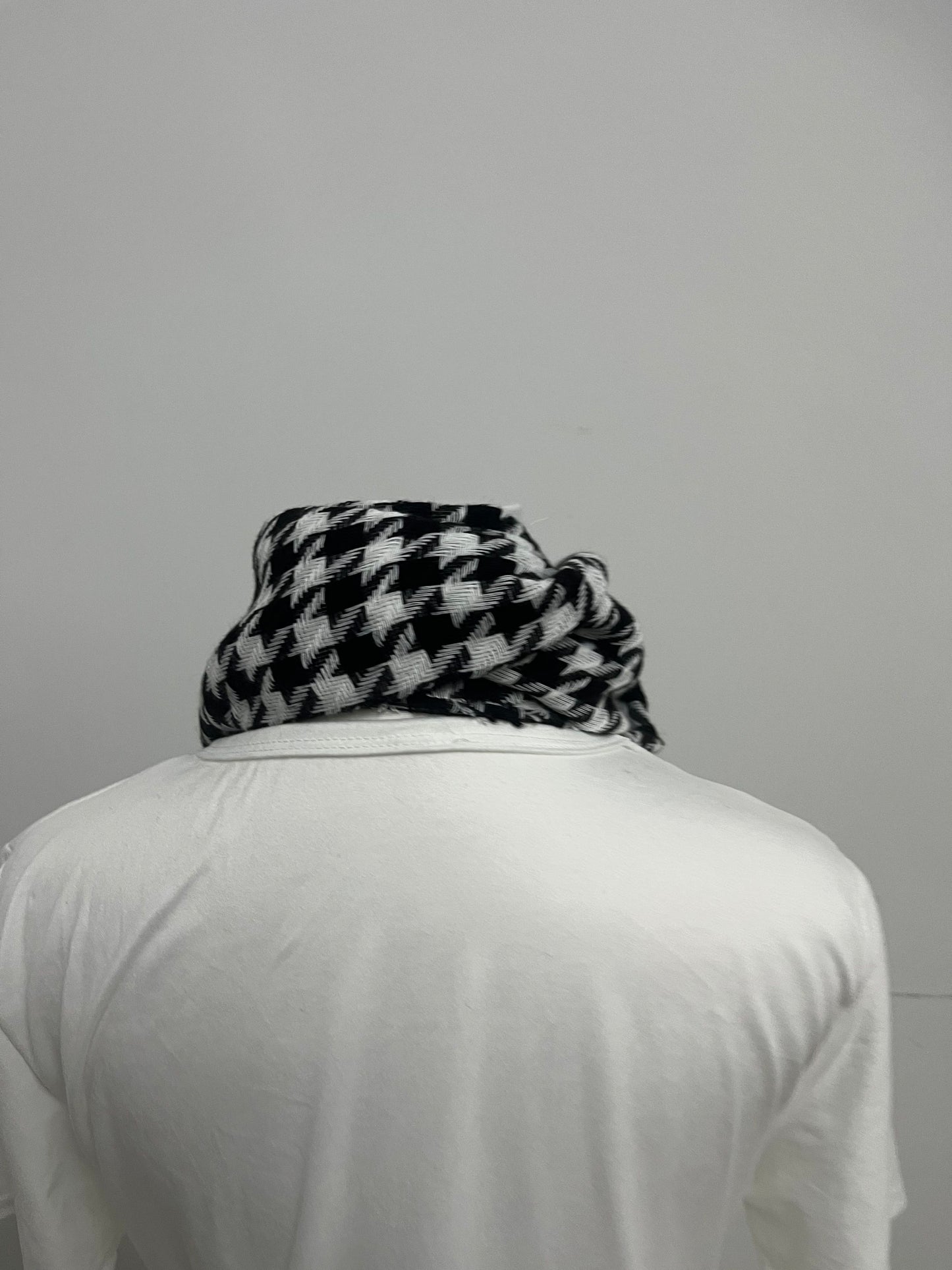 Budstar Houndstooth Scarf Classic Retro Warm & Versatile A Textured Highlight for Autumn and Winter Styling