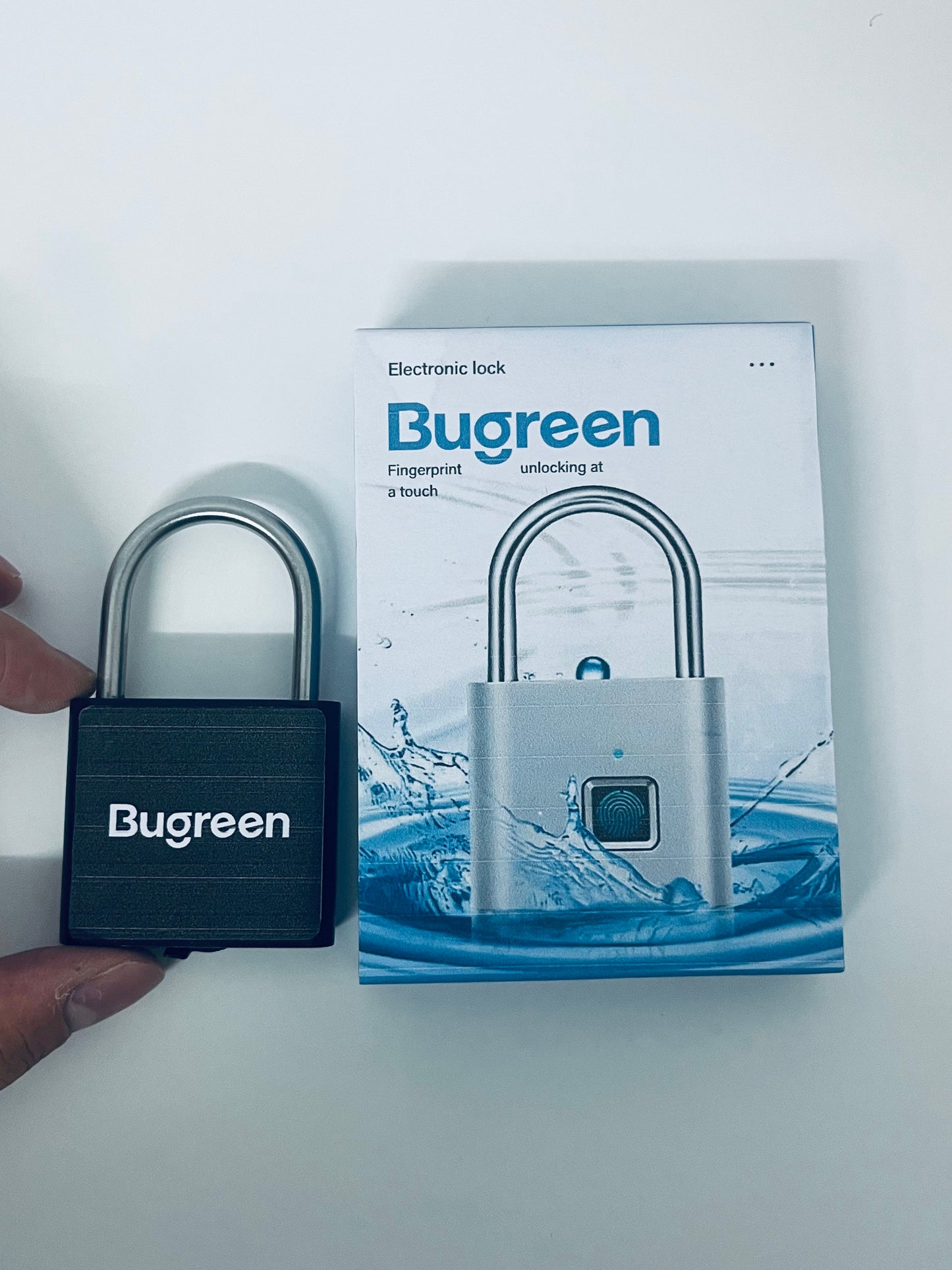 Bugreen Fingerprint Sensor Electronic Padlock Smart Security Item with One-Touch Unlocking