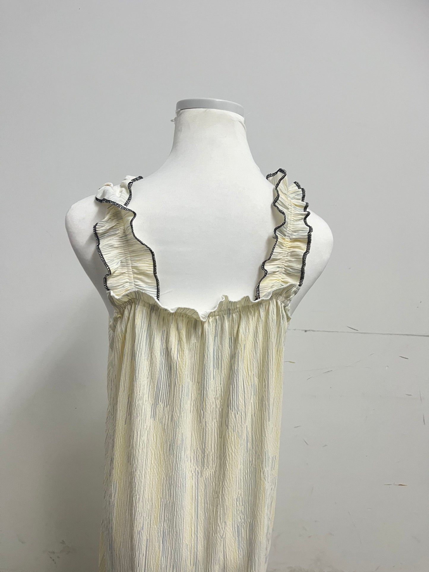【Bunnyoung Pale Yellow Ruffled Strap Dress】—— Sweet & Airy Daily Wear