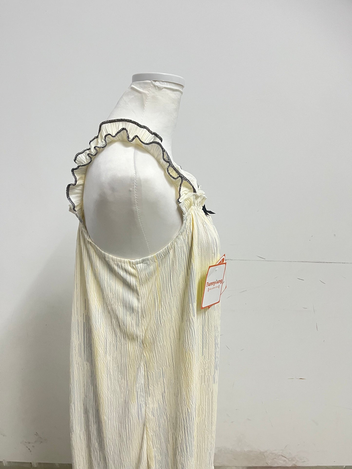 【Bunnyoung Pale Yellow Ruffled Strap Dress】—— Sweet & Airy Daily Wear