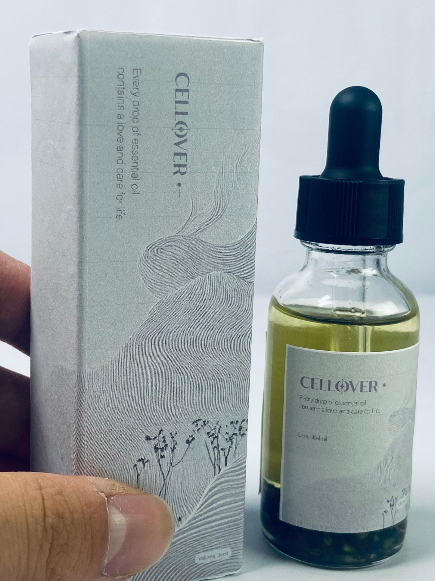 CELLOVER Eucalyptus Essential Oil,Therapeutic Grade,Premium Quality Perfect for Aromatherapy (30ml)
