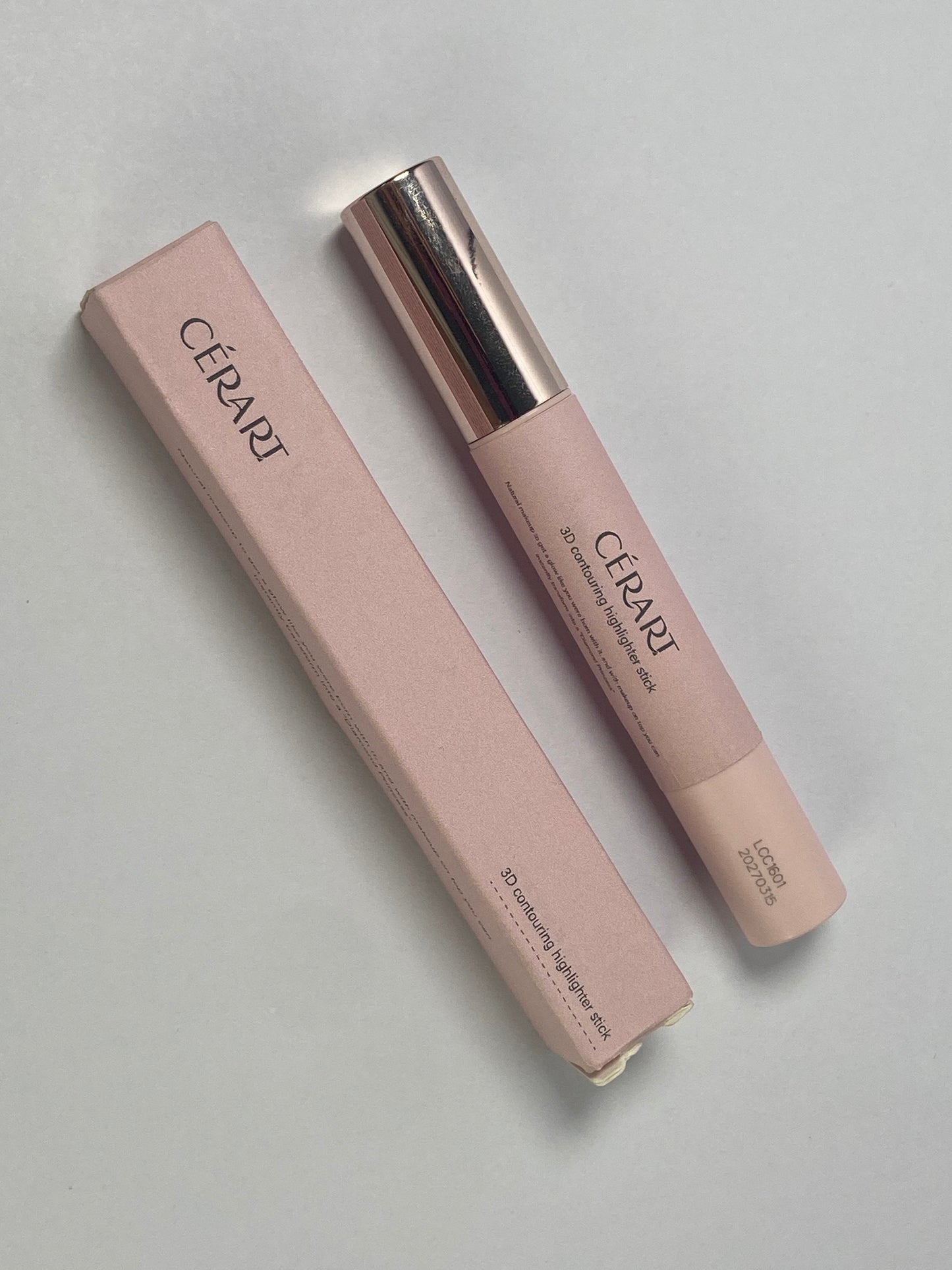 CÉRART Highlighter make-up  Eyeshadow Stick,  Cream Eye Shadow Sticks Brightener Eyeshadow Pencil Crayon Highlighter Eye Makeup Shadow  with Crease-proof Formula Long Lasting Waterproof Eye Shadow Make Up