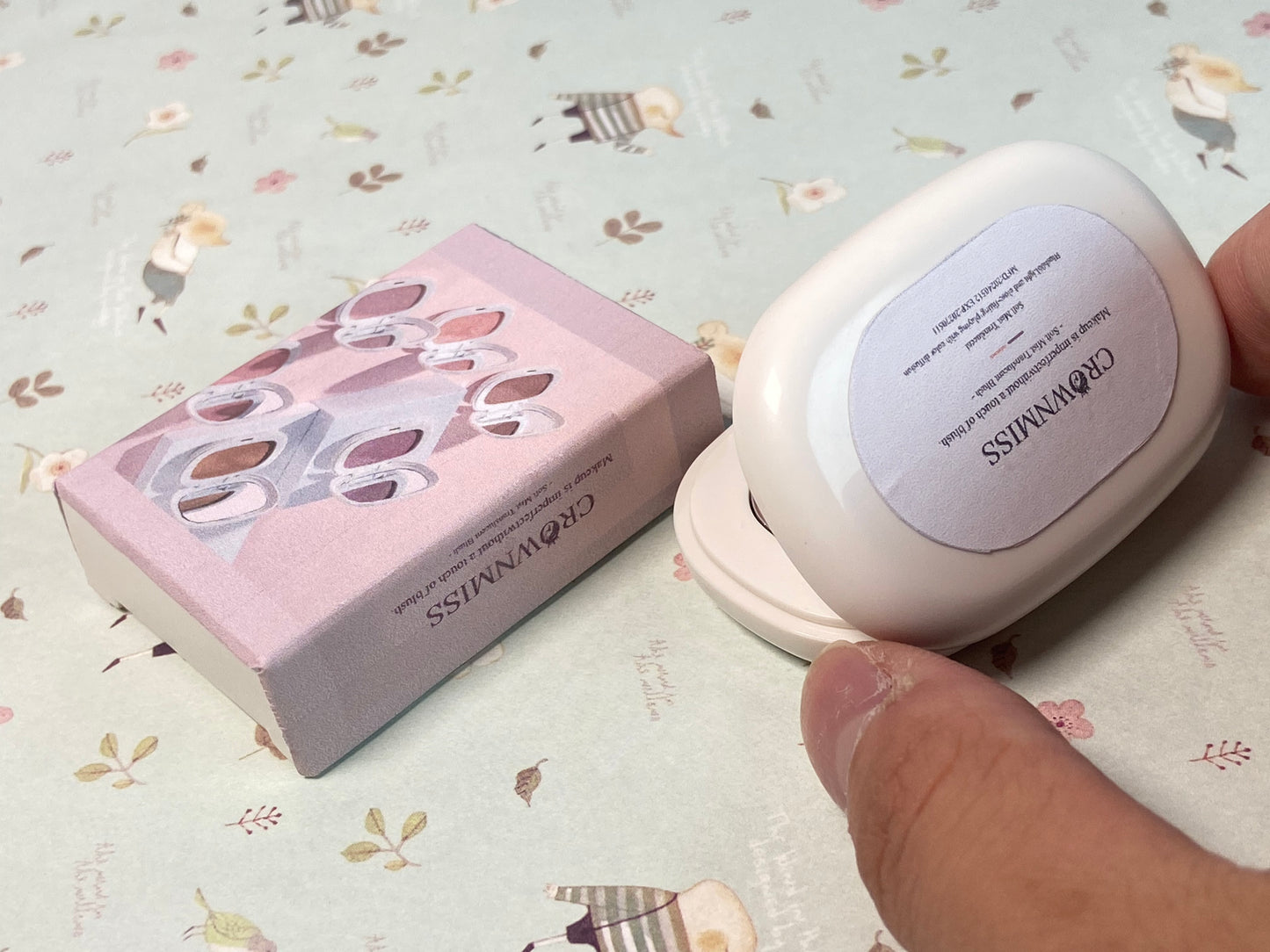 CROWNMISS Powder Blush, Radiant Glow Face Blusher, Blendable Formula, Lasting Moisturizing, Ultra Fine Lightweight Texture, Natural Cherry Color