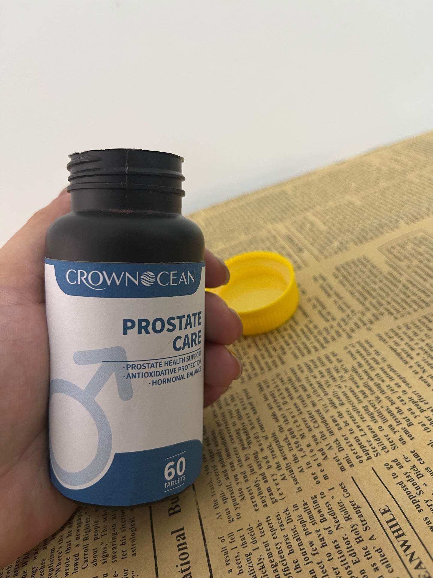 CROWNOCEAN Prostate Health Supplements for Men – Saw Palmetto for Men with Zinc, Pygeum & Pumpkin Seed – Prostate Supplements for Urinary Flow, Bladder Control & Hormonal Balance – 60 Vegan tablets