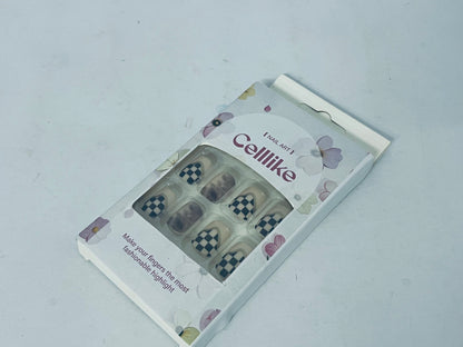 Celllike Checkerboard & Smudge Nail Art Tips - Fashion Nails in Minutes