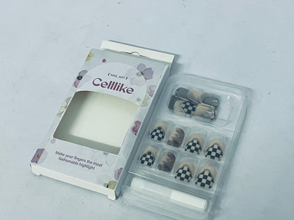 Celllike Checkerboard & Smudge Nail Art Tips - Fashion Nails in Minutes