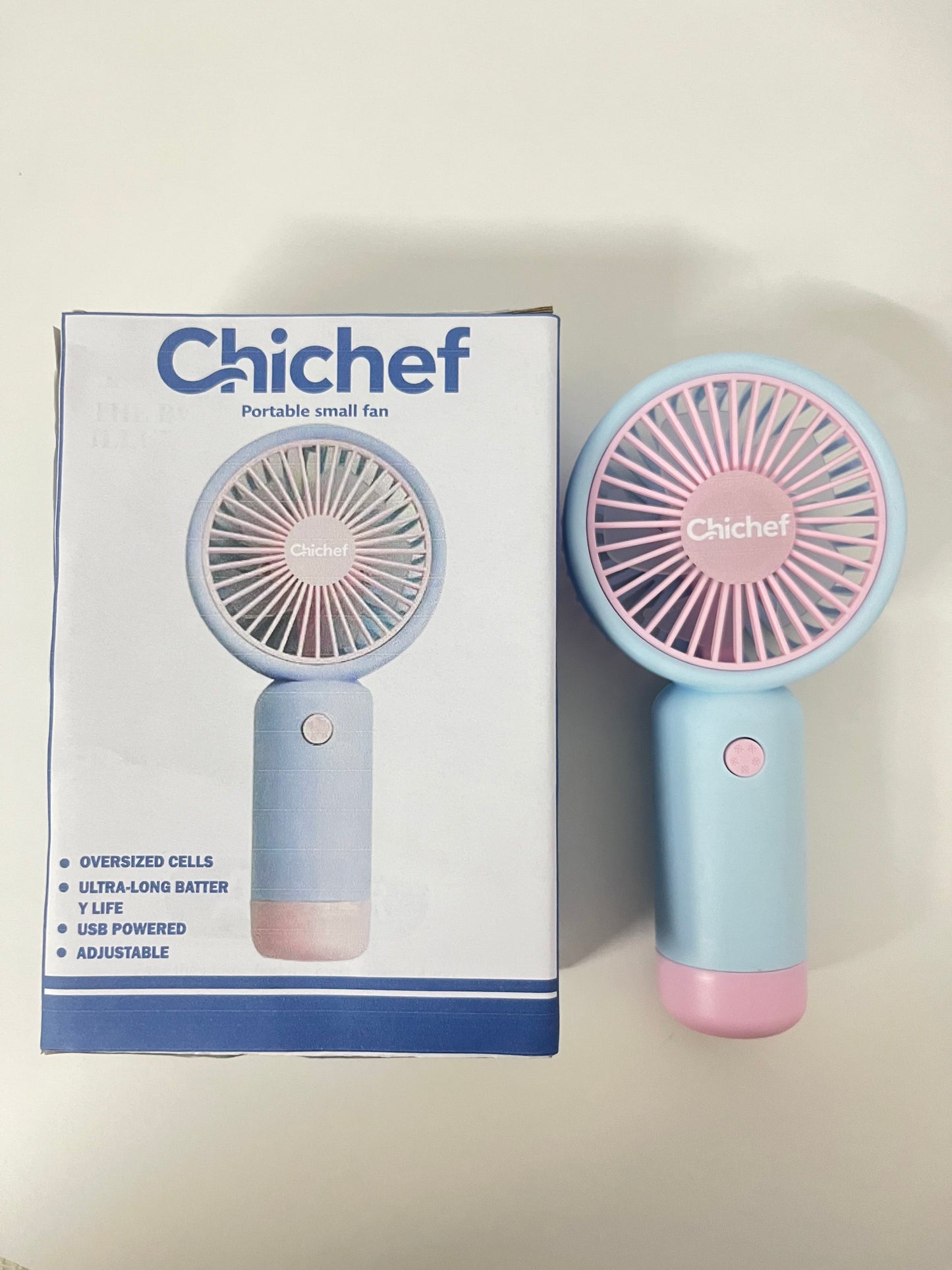 【Chichef Two-Tone Portable Electric Fan】—— Compact Cooling Companion for On-the-Go