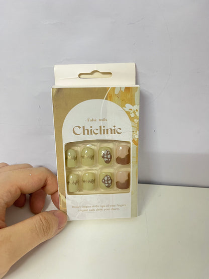 Chiclinic Cream Brown Art False Nails Self-Adhesive A Convenient & Elegant Item for Daily Manicure