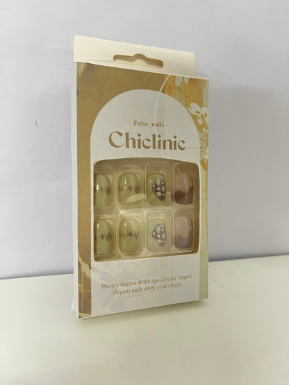 Chiclinic Cream Brown Art False Nails Self-Adhesive A Convenient & Elegant Item for Daily Manicure