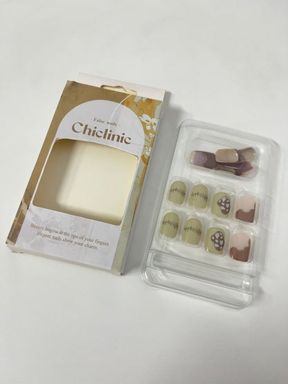 Chiclinic Cream Brown Art False Nails Self-Adhesive A Convenient & Elegant Item for Daily Manicure