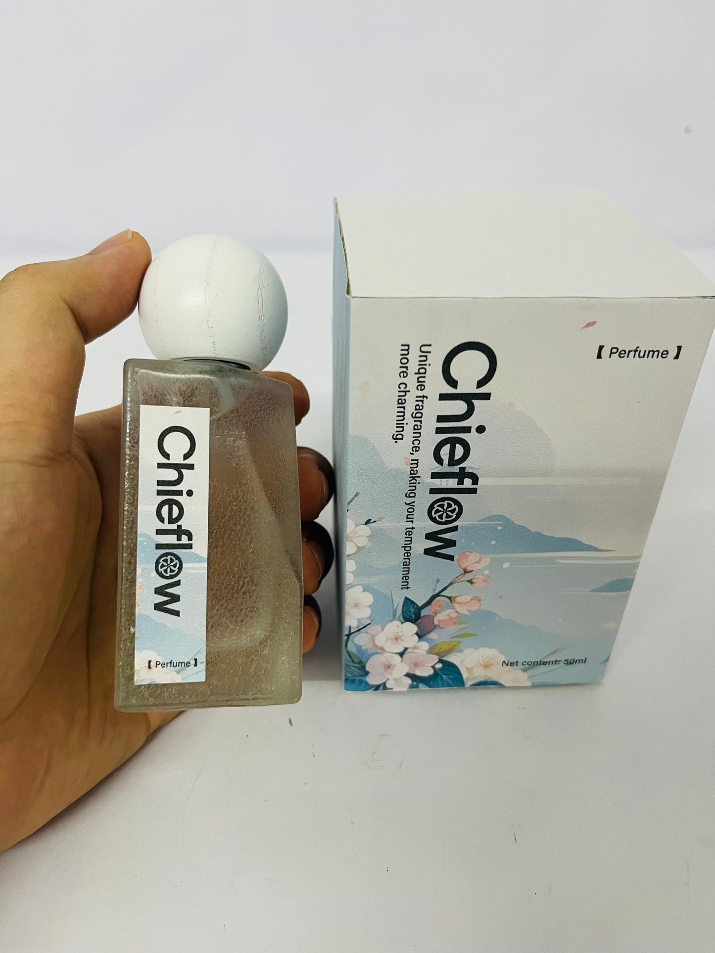 Chieflow Perfume - Unique Floral Fragrance with Long-Lasting Scent for Enhanced Charming Temperament, 50ml