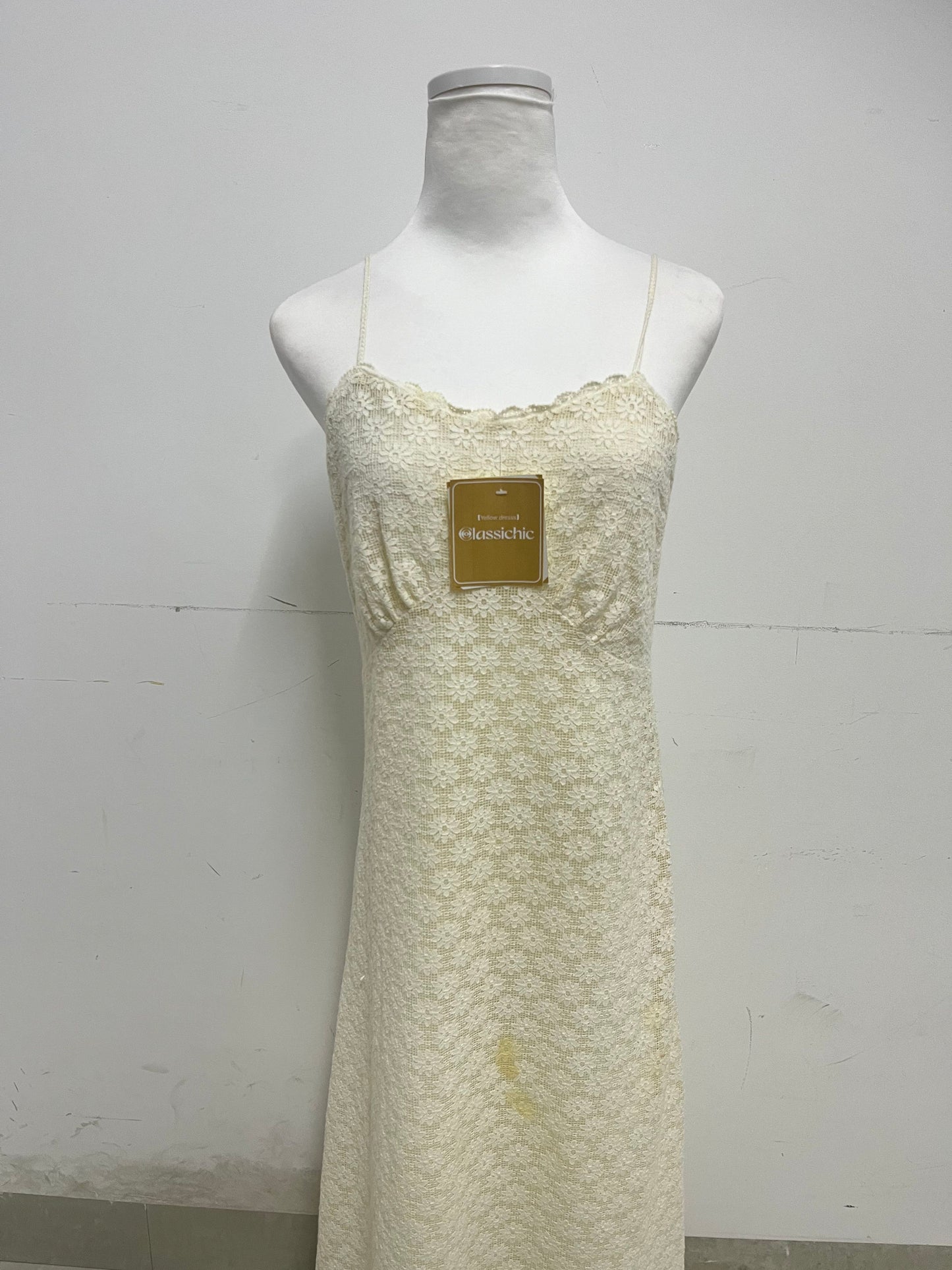 Classichic Yellow Skirt - Slim Fit Midi with Intricate Floral Lace Design