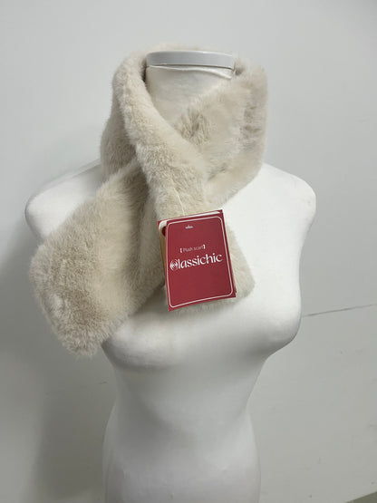 Classichic Off-White Scarf - 100% Polyester Faux Fur for Cozy Elegance