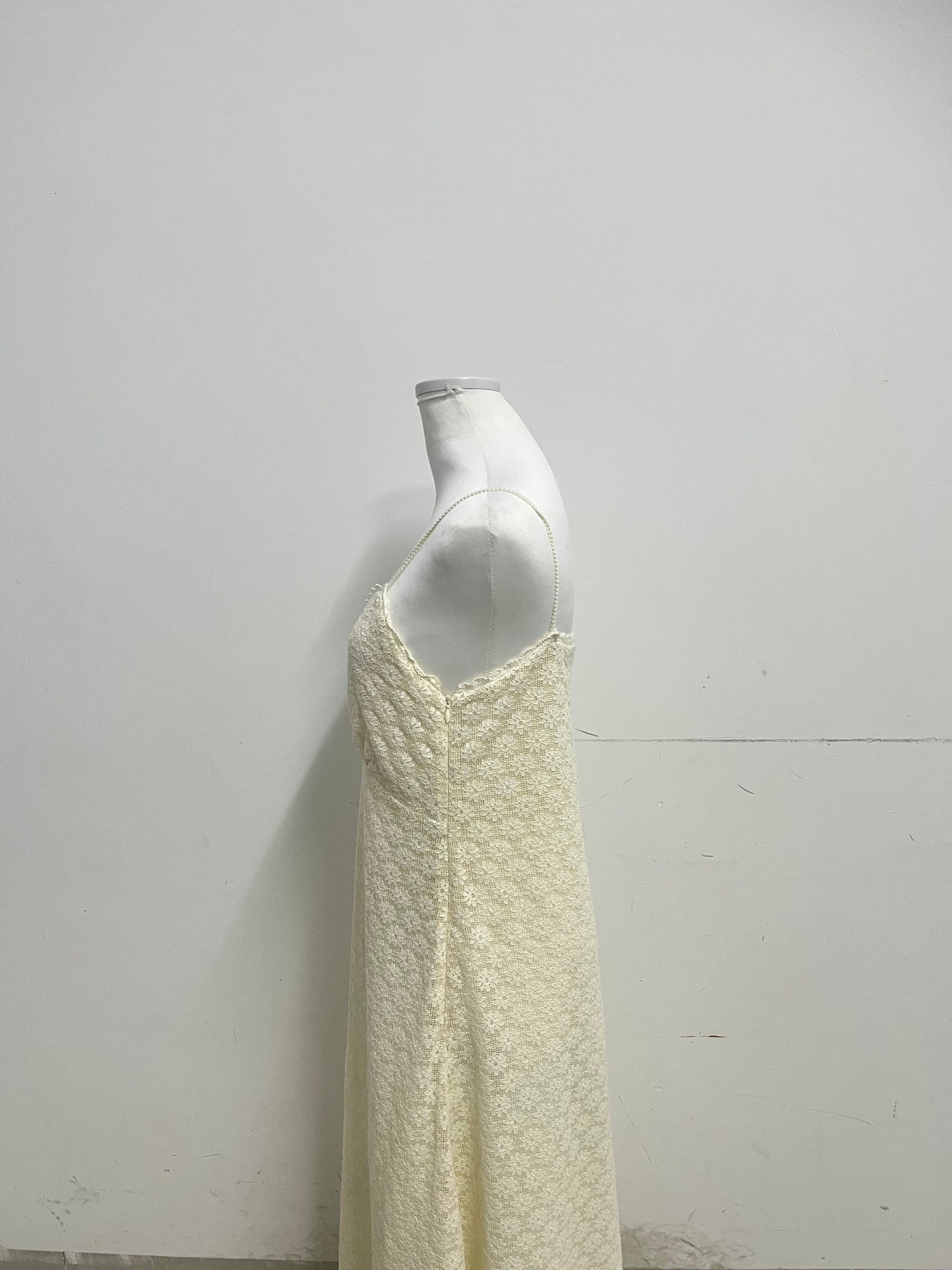 Classichic Yellow Skirt - Slim Fit Midi with Intricate Floral Lace Design