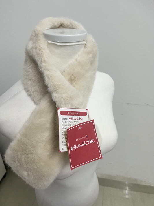 Classichic Off-White Scarf - 100% Polyester Faux Fur for Cozy Elegance