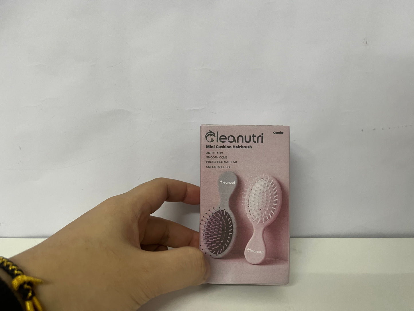 【Cleanutri Mini Cushion Hairbrush】—— Portable Detangling & Scalp Massage Companion