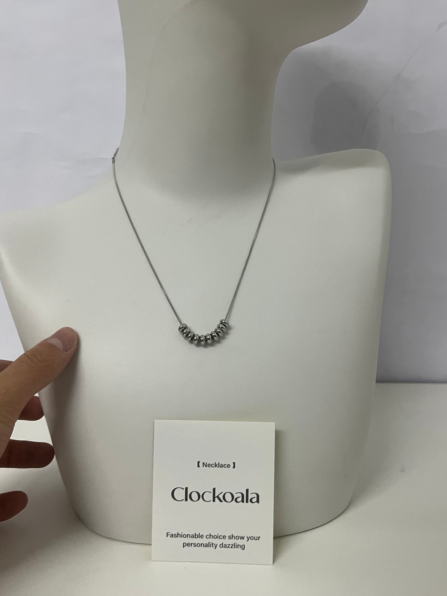 【Clockoala Curved Beaded Necklace】—— Minimalist Shiny Ornament to Highlight Personal Style