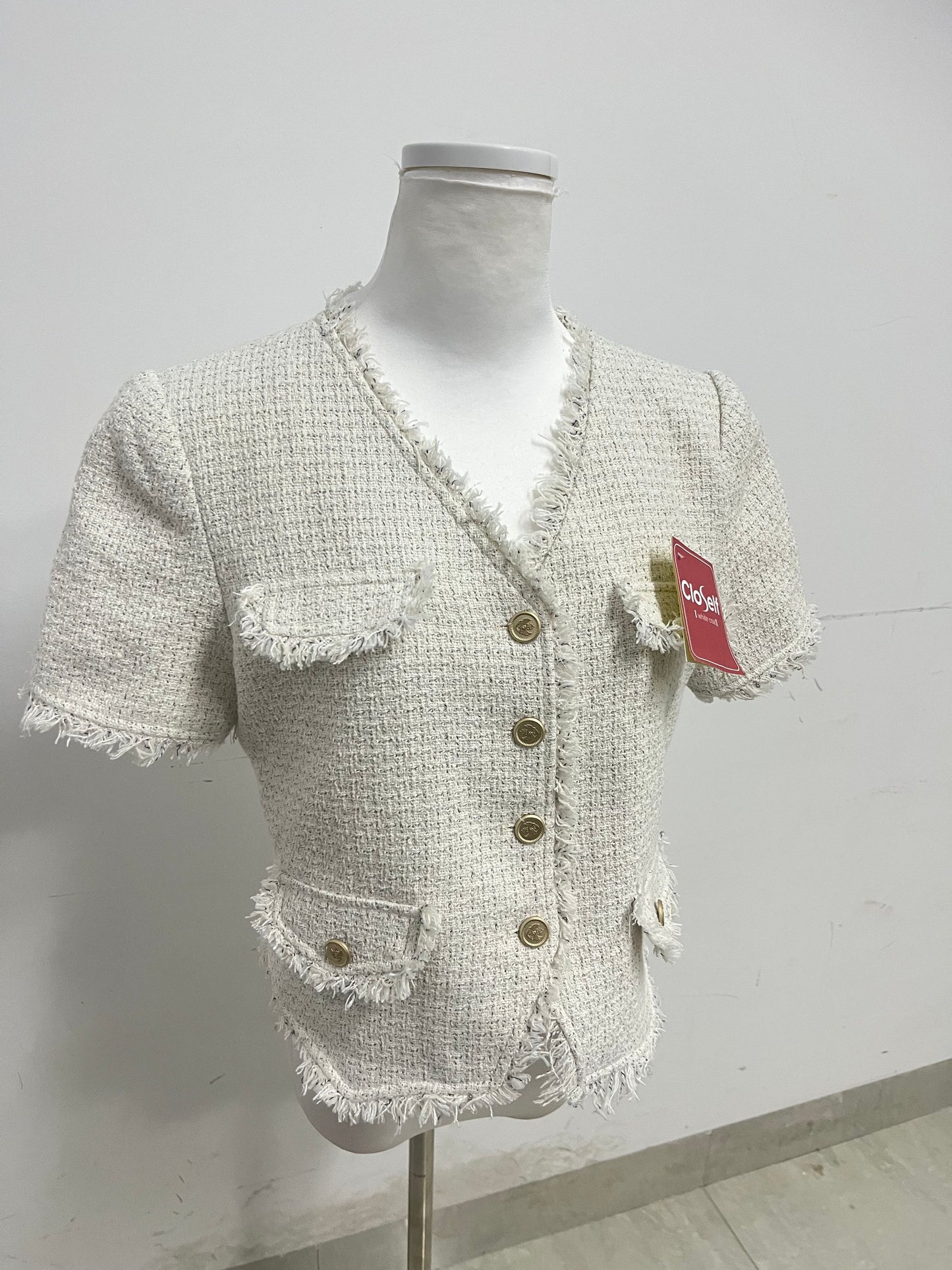【CloSelf White Short-Sleeve Coat】——Chic Textured Outerwear for Daily Elegance