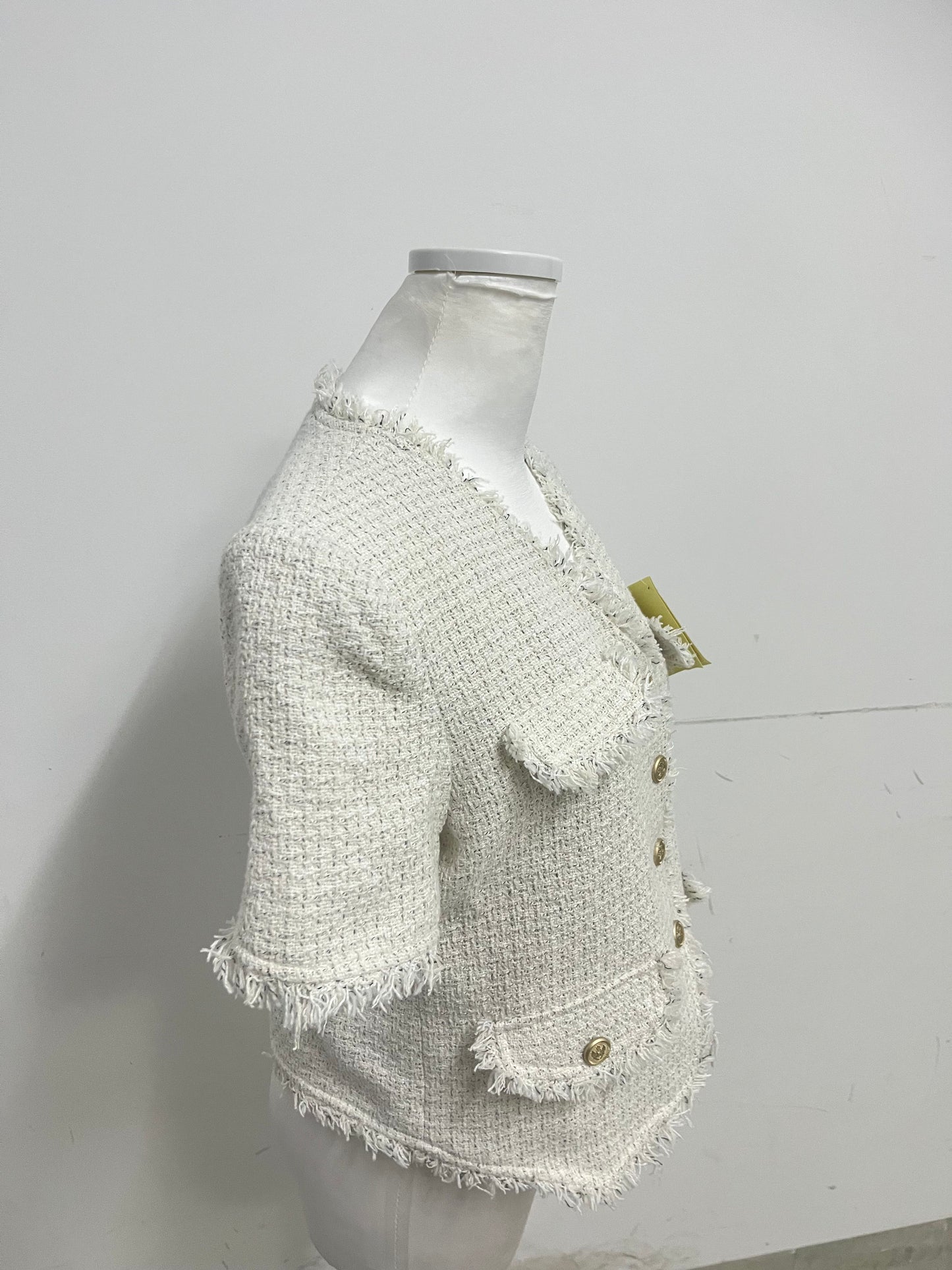 【CloSelf White Short-Sleeve Coat】——Chic Textured Outerwear for Daily Elegance