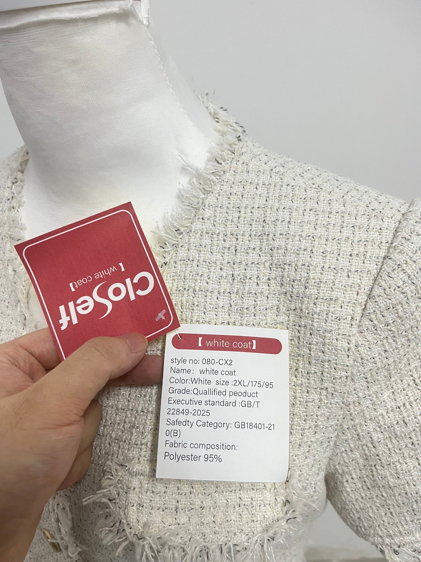【CloSelf White Short-Sleeve Coat】——Chic Textured Outerwear for Daily Elegance
