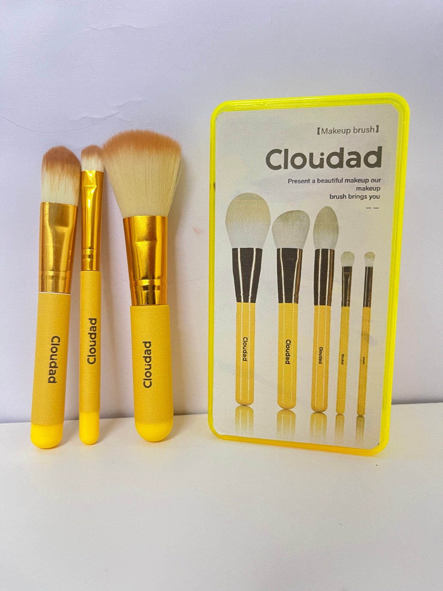 【Cloudad Yellow Handle Make-up Brush Set】—— Versatile Tools for Flawless Makeup